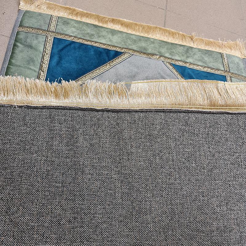 Padded PRAYER RUG/MAT - Arabian Shopping Zone
