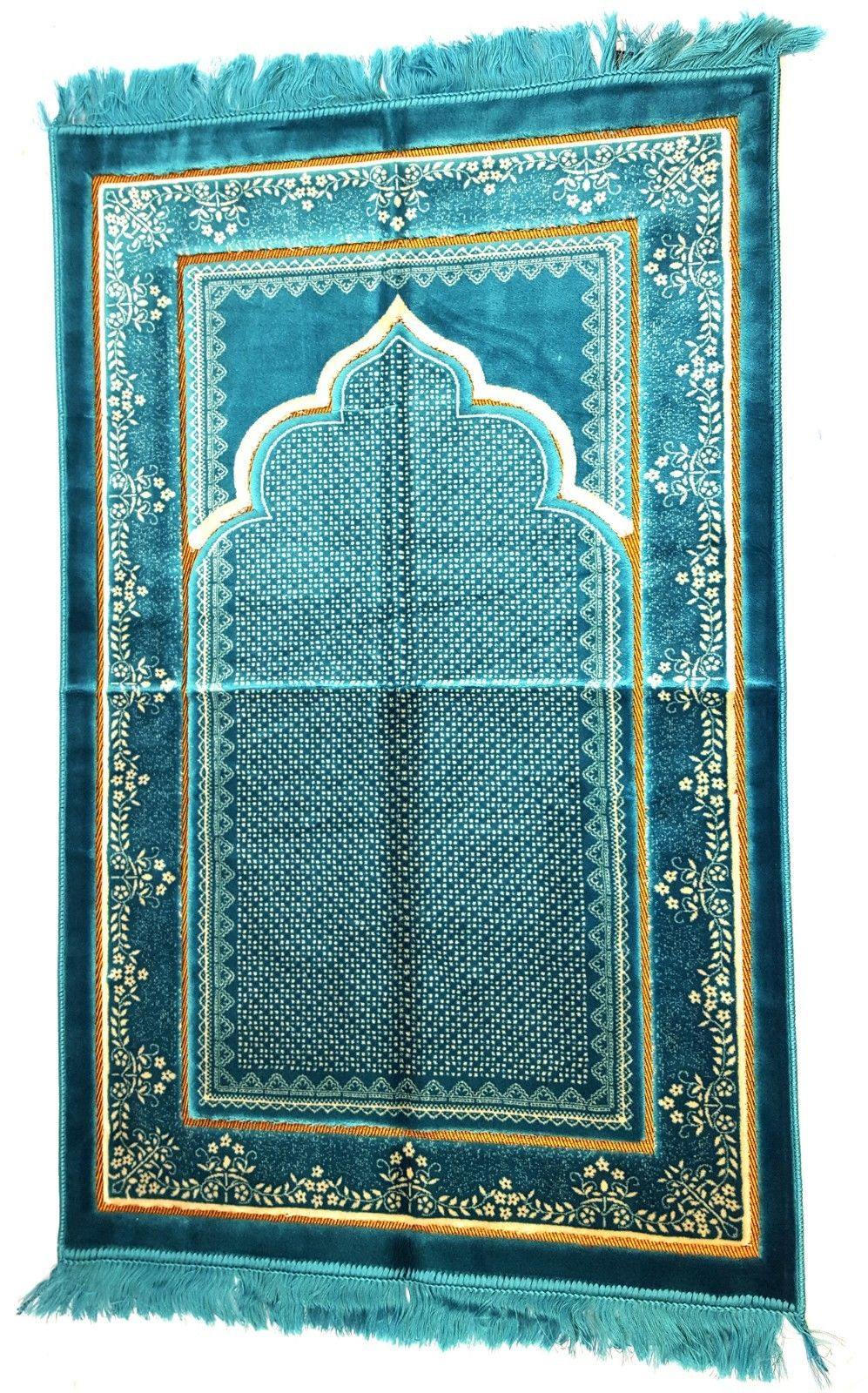 Turkish Luxury Velvet Islamic Prayer Rug Namaz Carpet 110x70cm 800g (1.8lbs) - Arabian Shopping Zone