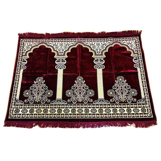 Islamic Plush Prayer Rug (3 Persons) - Arabian Shopping Zone